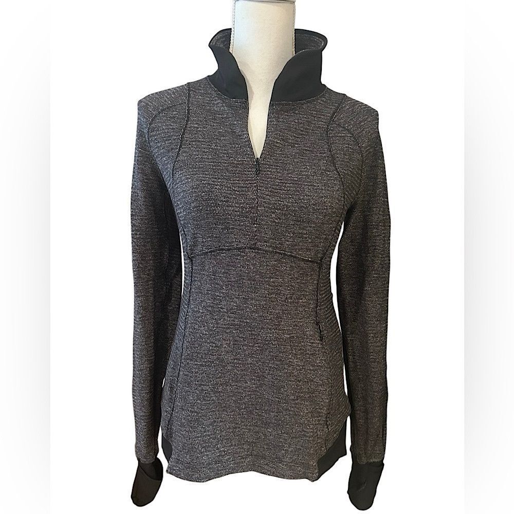 Lululemon Runderful 1/2 Zip Size 8